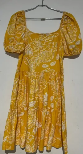Vestido ciganinha floral amarelo manga bufante - P