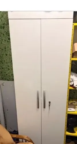 Armário multiuso