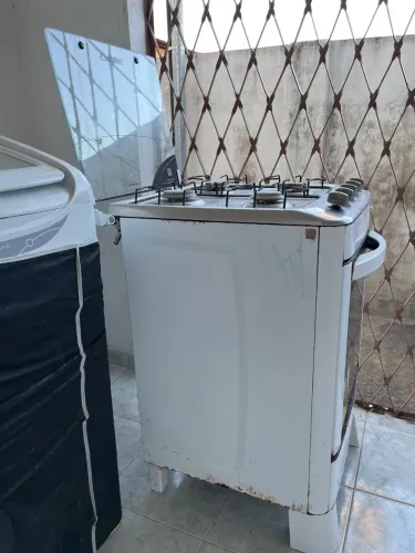Folhão mais Maquina de lavar