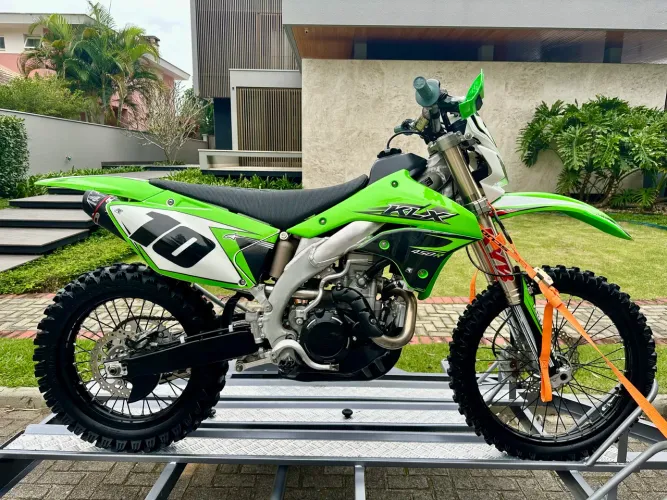 KLX450 2023 com 2436km - Único dono