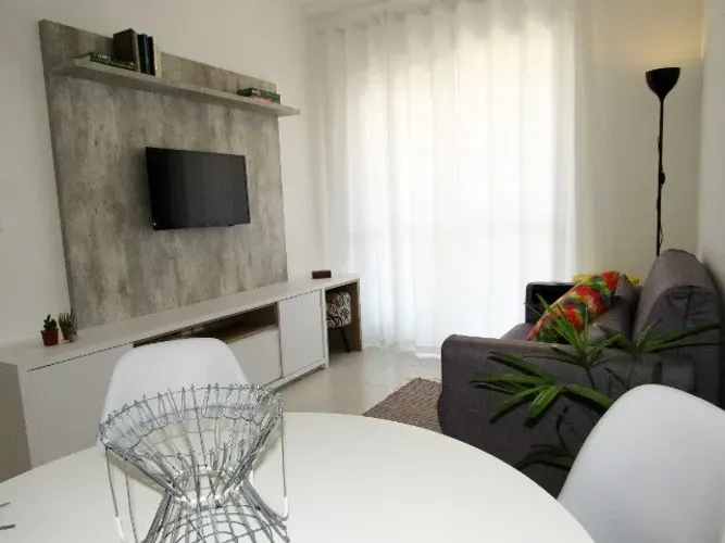 Alugo Mensal ap. TOP em Canasvieiras de 1 quarto c/garagem, academia, piscina