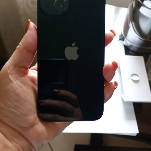 iPhone 13 128 g usado com procedência tratar pelo telefone * whatsapp
