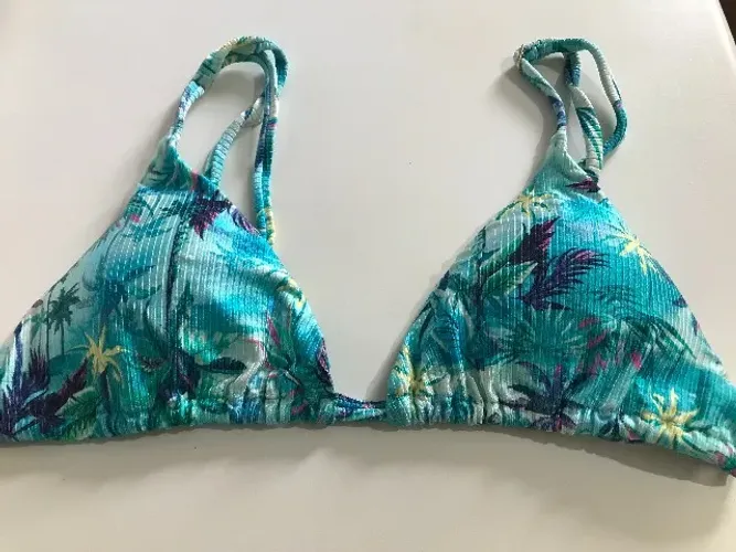 Biquini Cortininha com Bojo Em Tons de Azul da Blue Beach