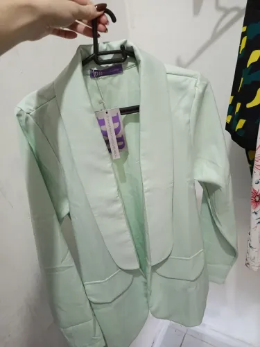 Blazer em alfaiataria Tam 40 novo