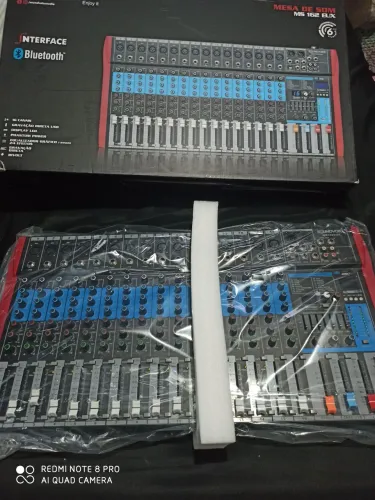 Mesa de som