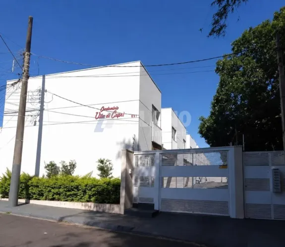 Locação de Casas / Sobrado Condomínio na cidade de São Carlos