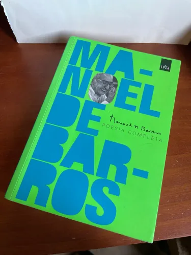 Livro Manoel de Barros - Poesia Completa - Editora Leya