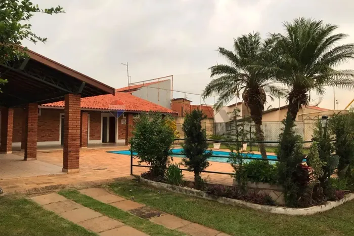 CHÁCARA URBANA com 3 quartos á VENDA Pq Rsidencial Rosamélia II, COSMÓPOLIS - SP