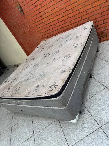 Cama Box casal conjugada com os pés super barateza