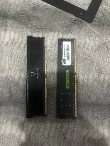2x4 gb RAM 2666mhz Husky gaming/Win