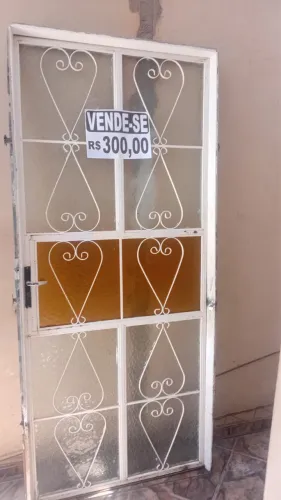 Porta de metalon