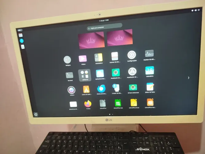 COMPUTADOR LG ALL-IN-ONE 22V280 - ÓTIMO ESTADO