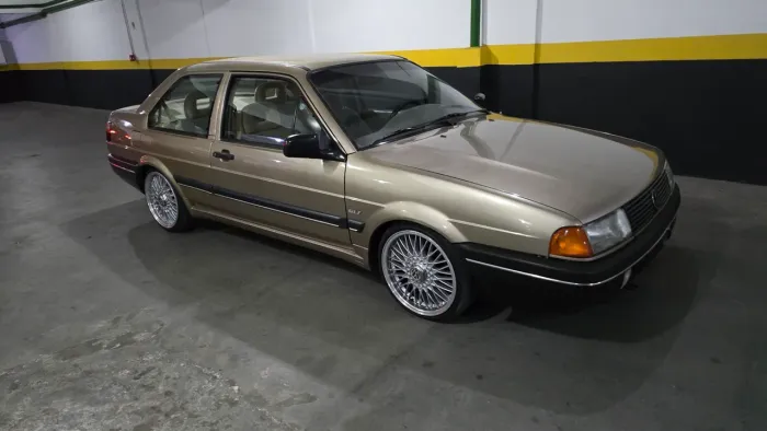 Volkswagen Santana Glsi / GLS 1.8/ 2.0 (álcool) 1992