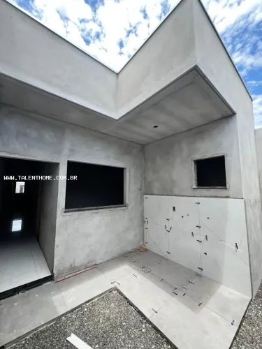 Casa para Venda em Londrina, Jardim Colúmbia D, 3 dormitórios, 1 suíte, 2 banheiros, 2 vag