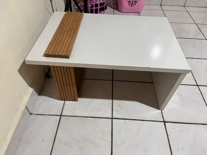 vendo mesa de centro de sala por 150$