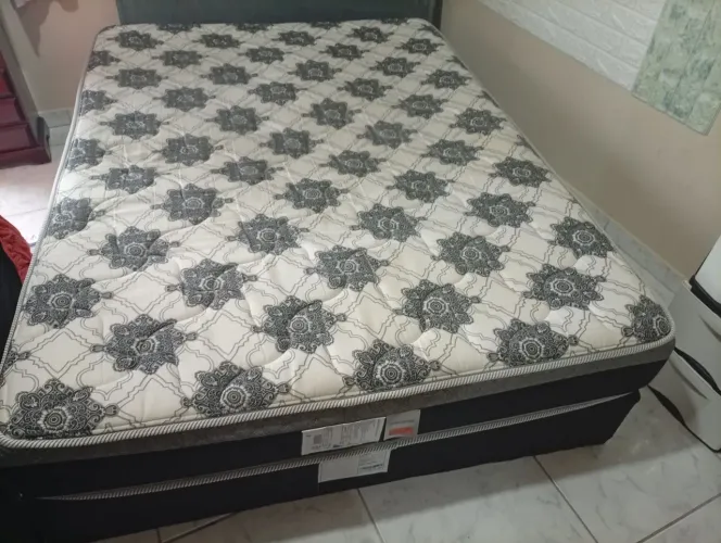 Cama box