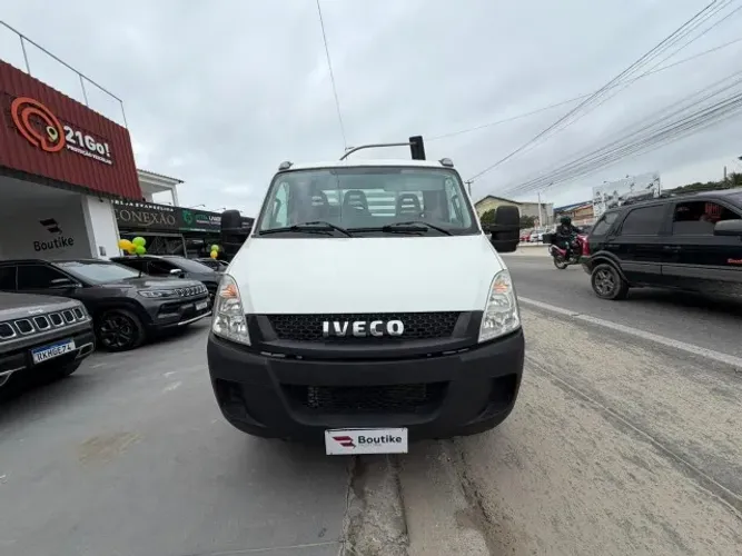 Iveco Daily Chassi 35s14 3.0 16V Diesel Mec. (e5) 2014