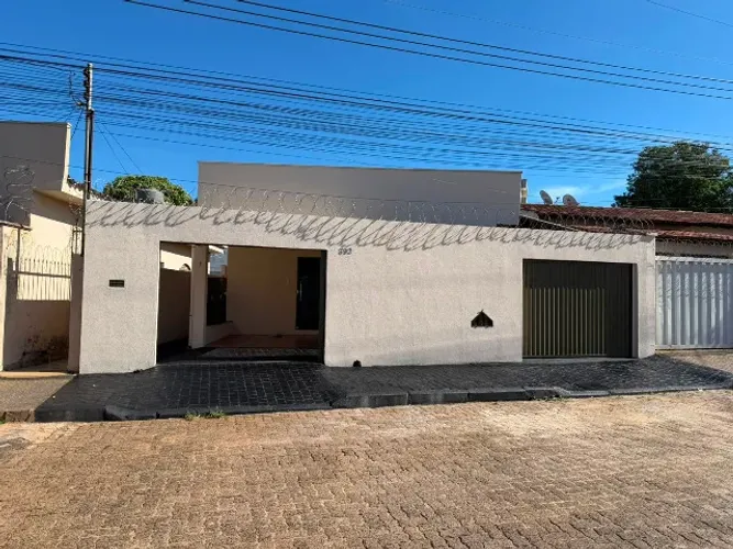 Excelente Casa de 110 m² no Bairro Tubalina | Próxima a Comércios e Vias de Acesso