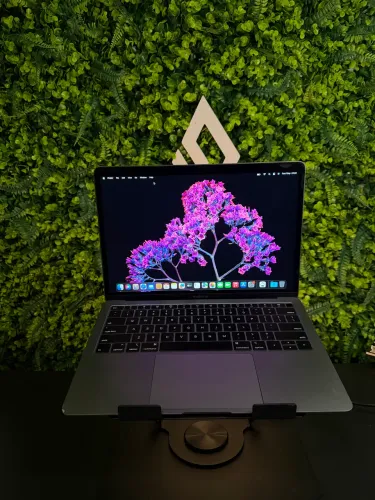 MACBOOK AIR A1932 16GB RAM 256 SSD COM CARREGADOR, LAUDO E ECOBAG | GARANTIA E NF