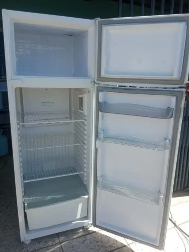 Geladeira Consul gelo seco 350 litros 