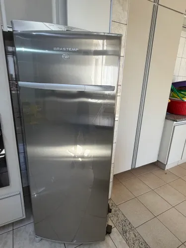 Vende se geladeira sofás freezer tv mesa