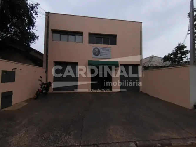 Barracão com ótima localização, acesso rápido para rodovia Washington Luiz.