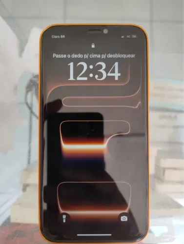 iPhone XR transformado em 17 pro