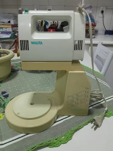 Batedeira antiga Walita 