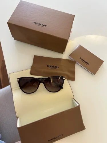 Óculos de sol Burberry original