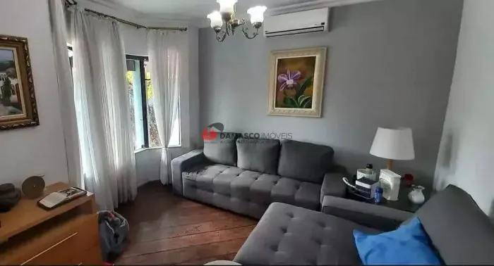 Apartamento em Parque dos Passaros