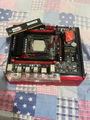 KIT XEON 8GB RAM + SSD 120GB (Leia a descrição)