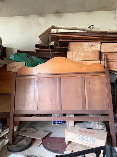 Guarda roupa e mesas cabeceira