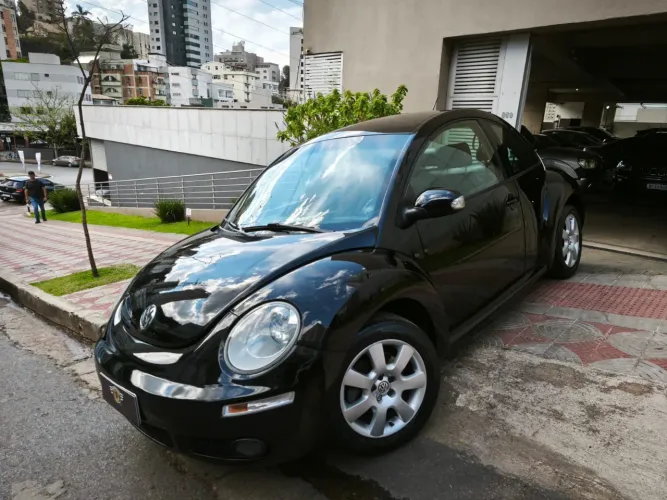 Volkswagen New Beetle 2.0 MI Mec./aut. 2009