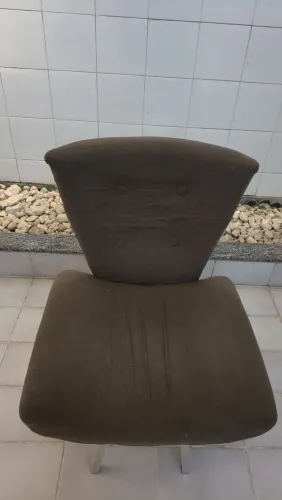 Poltrona por 80 tenho duas