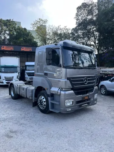 Mb Axor 2044 2011 4x2