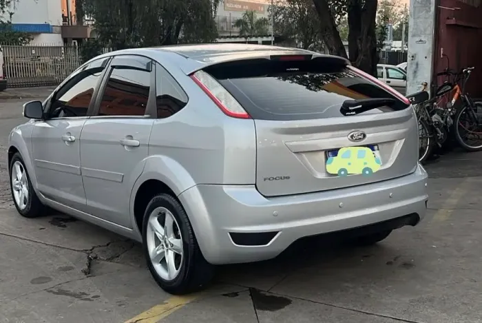 Ford Focus 1.6 S/se/se Plus Flex 8v/16v 5P 2011