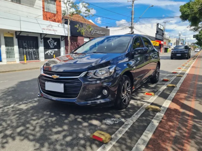 Chevrolet Onix Hatch LT 1.0 12V TB Flex Aut. 4P 2025