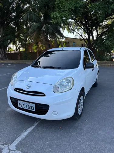 Nissan March 1.0 16V Flex Fuel 5P 2013