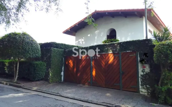 CASA COM 4 QUARTOS SENDO 2 SUÍTES, 360m² - MORUMBI