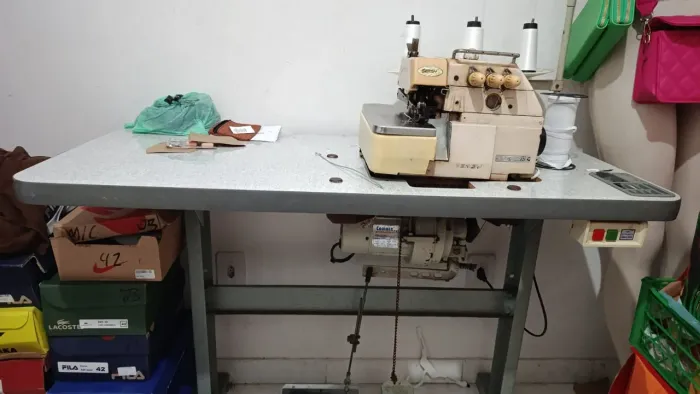 Máquina Overclock Industrial - Costura 