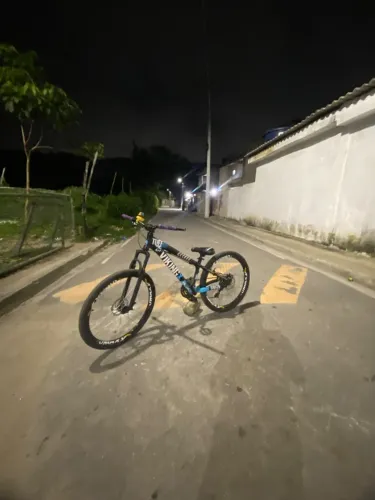 Bicicleta aro 26 vem rolo e venda
