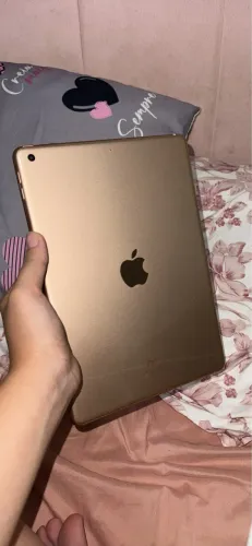 iPad 8ª Geração 16GB - Impecável, sem marcas de uso