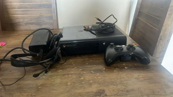 Xbox 360 super slim- desbloqueado