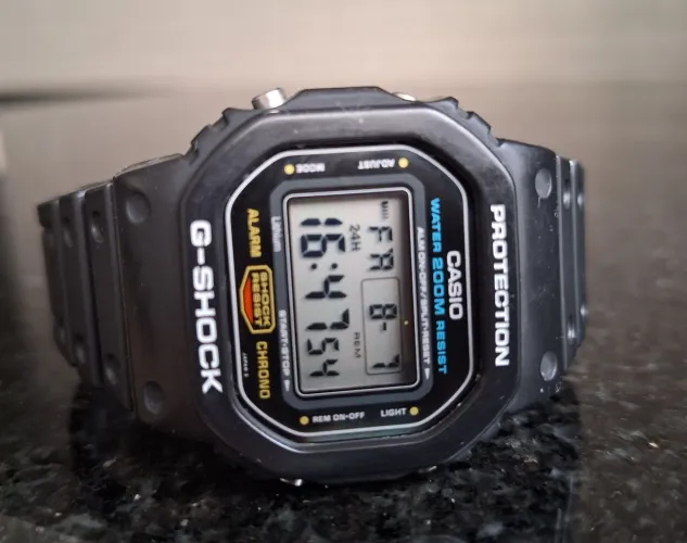 Casio G-shock dw 5600 aço fundo de rosca