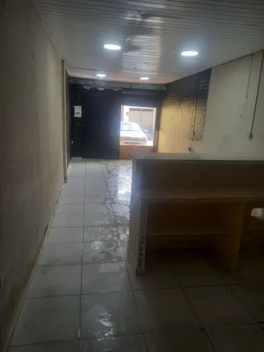 Alugo excelente ponto comercial 11X3.00 