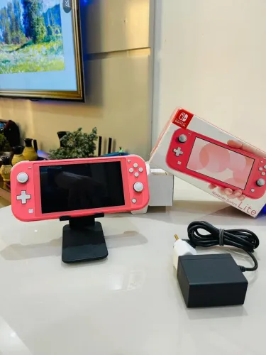 VENDO OU TROCO NINTENDO SWITCH LITE ROSA 128GB SD DESBLOQUEADO