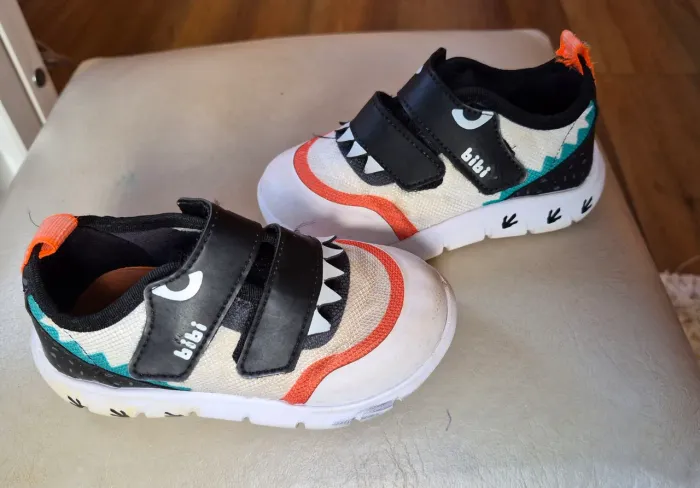 Tenis Bibi nr 23
