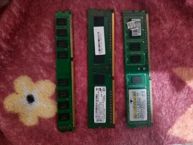 Kit 12GB (3x4GB) DDR3 1600MHz Desktop - Kingston / Smart / Markvision