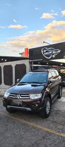 Mitsubishi Pajero Dakar HPE 3.2 4X4 T.I Dies 5P AUT 2015