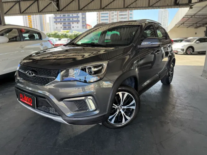 Chery Tiggo 2 Automático 1.5 flex Ano 2021 Completo Teto Solar com só 20.000 Km